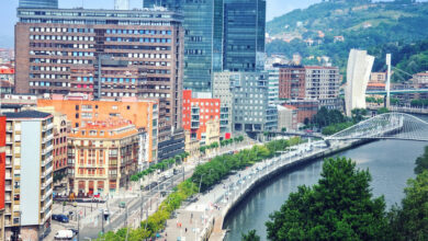 Photo of Udforsk den historiske by Bilbao